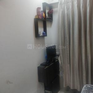 Gallery Cover Image of 620 Sq.ft 1 BHK Apartment for rent in Vaibhavlaxmi Aurigae Residency, Kandivali East for 25000
