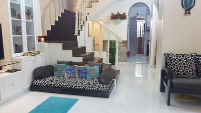Gallery Cover Image of 2100 Sq.ft 4 BHK Independent House for buy in Kandivali West for 32600000