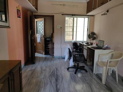 Gallery Cover Image of 960 Sq.ft 2 BHK Apartment for rent in Juhu for 60000