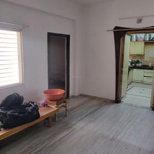 Gallery Cover Image of 2025 Sq.ft 3 BHK Apartment for buy in Navrangpura for 12500000