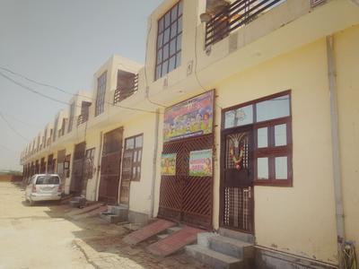 Gallery Cover Image of 600 Sq.ft 1 BHK Independent House for buy in Sector 121 for 2461000