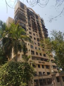 Gallery Cover Image of 800 Sq.ft 2 BHK Apartment for buy in Andheri West for 25000000
