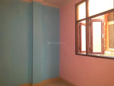 Gallery Cover Image of 450 Sq.ft 1 BHK Independent Floor for buy in Patparganj for 2000000