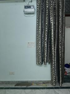 Gallery Cover Image of 500 Sq.ft 1 BHK Independent Floor for rent in Shakarpur Khas for 9500
