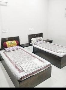 Bedroom Image of Beehive Student Hostel For Girls in Juhu