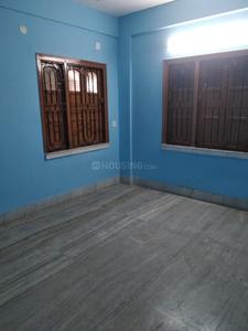 Gallery Cover Image of 1000 Sq.ft 3 BHK Independent Floor for buy in Lake Town for 4000000