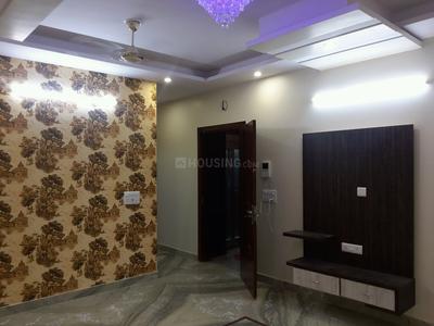Gallery Cover Image of 1000 Sq.ft 3 BHK Independent Floor for buy in Shahdara for 6500000