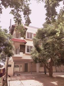 1 BHK Independent Floor