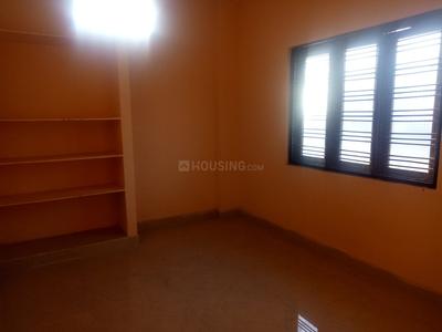 Gallery Cover Image of 750 Sq.ft 1 BHK Independent Floor for rent in Sri Sai Towers, Tarnaka for 8000