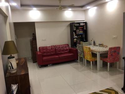 Gallery Cover Image of 920 Sq.ft 2 BHK Apartment for buy in Malad East for 17000000