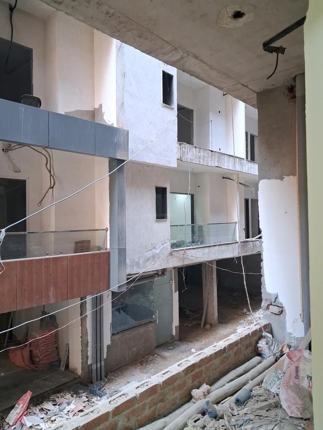 Gold The Royal 107 - Image 8