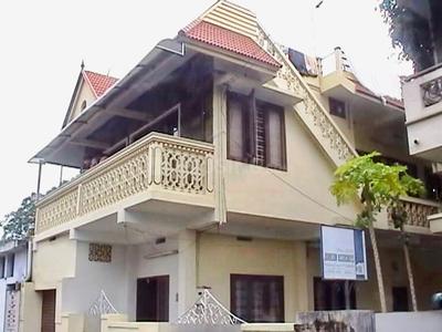 Gallery Cover Image of 1800 Sq.ft 4 BHK Independent House for buy in Fort Kochi for 9500000