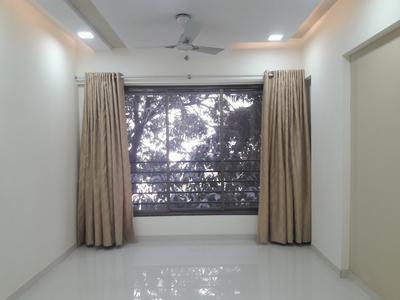Gallery Cover Image of 880 Sq.ft 2 BHK Apartment for buy in Kandivali West for 13500000