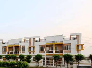 Gallery Cover Image of 1090 Sq.ft 2 BHK Villa for buy in Gomti Nagar for 7546000