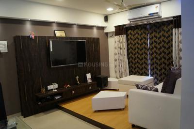Gallery Cover Image of 880 Sq.ft 2 BHK Apartment for buy in Thane West for 10500000