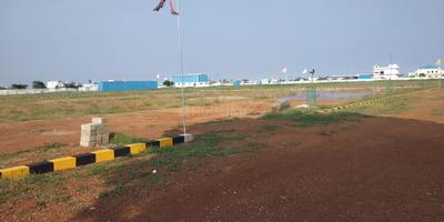 Gallery Cover Image of Sq.ft Residential Plot for buy in Vadaperumbakkam for 2933000