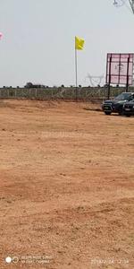 Gallery Cover Image of 1000 Sq.ft 2 BHK Apartment for buy in Adibhatla for 2100000