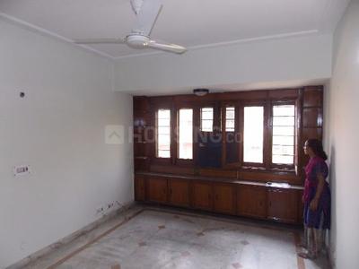 Gallery Cover Image of 1800 Sq.ft 3 BHK Apartment for buy in Alaknanda for 23000000