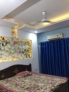 Gallery Cover Image of 1250 Sq.ft 3 BHK Apartment for rent in UPAVP Ganga Yamuna And Hindon Enclave, Shakti Khand for 22000