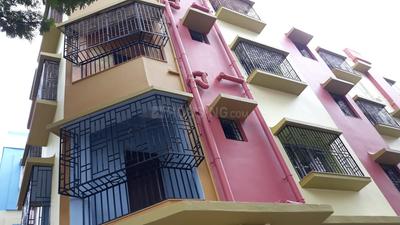Gallery Cover Image of 740 Sq.ft 2 BHK Apartment for buy in Dhakuria for 4000000