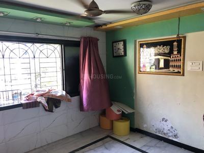 Gallery Cover Image of 500 Sq.ft 1 BHK Apartment for buy in Thane West for 9500000