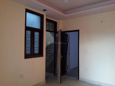 Gallery Cover Image of 750 Sq.ft 2 BHK Apartment for buy in Chhattarpur for 2670000