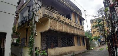 Gallery Cover Image of 2000 Sq.ft 4 BHK Independent House for buy in Lake Gardens for 7000000