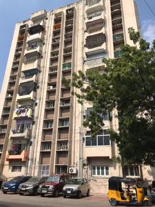 Gallery Cover Image of 800 Sq.ft 2 BHK Apartment for buy in Egmore for 5500000