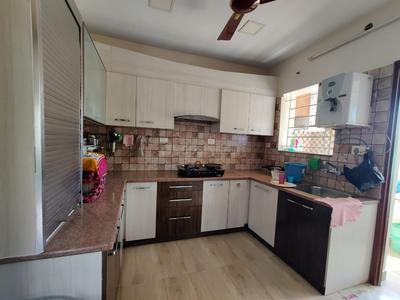 Gallery Cover Image of 1484 Sq.ft 3 BHK Apartment for buy in Devinarayan Temple Gate, Kotturpuram for 16000000