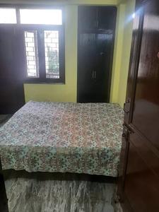 छत्तरपुर में हरिओम-पीजी के बेडरूम की तस्वीर