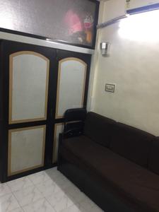 Gallery Cover Image of 235 Sq.ft 1 RK Apartment for rent in Prabhadevi for 16000