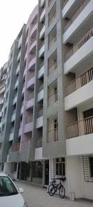 Gallery Cover Image of 975 Sq.ft 2 BHK Apartment for buy in Raas Leela Vrindavan, Mira Road East for 7315000