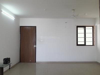 Gallery Cover Image of 900 Sq.ft 2 BHK Apartment for buy in Malad West for 24500000