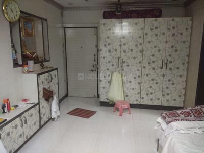 Gallery Cover Image of 400 Sq.ft 1 RK Apartment for rent in Ganpati Villa, Thane West for 14000