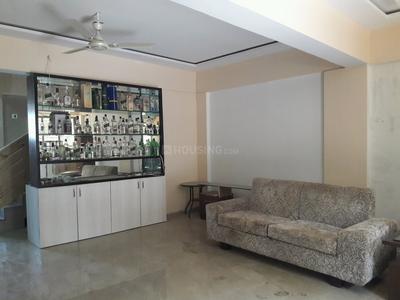 Gallery Cover Image of 2500 Sq.ft 3 BHK Independent House for rent in Kandivali West for 100000