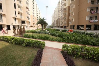 Gallery Cover Image of 1275 Sq.ft 3 BHK Apartment for buy in Bhopura for 3868350