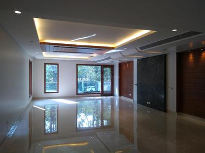 Gallery Cover Image of 6500 Sq.ft 5 BHK Independent Floor for rent in Malviya Nagar for 700000