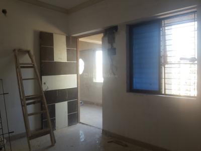 Gallery Cover Image of 520 Sq.ft 1 BHK Apartment for buy in Prabhadevi for 15000000