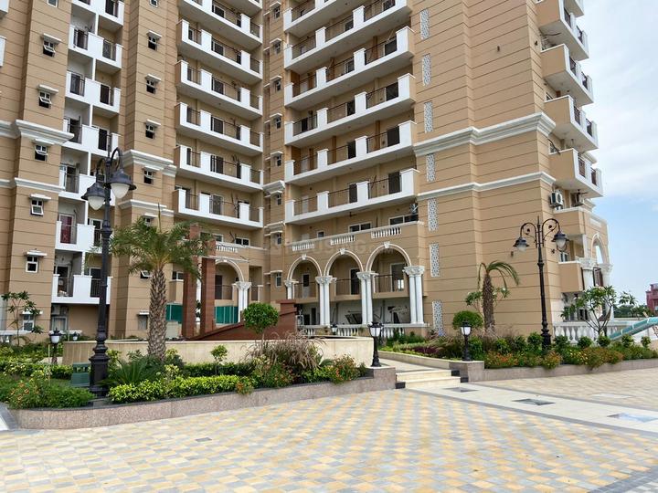 2175 Sqft 3 BHK Apartment for sale in Purvanchal Kings Court Gomti Nagar, Lucknow Property