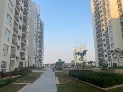 Gallery Cover Image of 1342 Sq.ft 2 BHK Apartment for buy in Umang Winter Hills, Sector 77 for 7045500