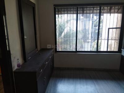 Gallery Cover Image of 850 Sq.ft 2 BHK Apartment for rent in Kandivali West for 35000