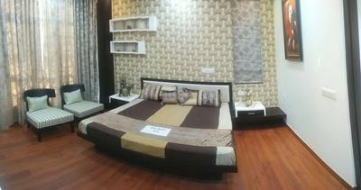 Gallery Cover Image of 1330 Sq.ft 2 BHK Apartment for buy in Vrindavan Yojna for 4722000