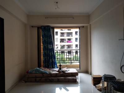 Gallery Cover Image of 756 Sq.ft 1 BHK Apartment for buy in Kalwa for 7100000