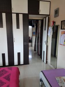 Gallery Cover Image of 950 Sq.ft 2 BHK Apartment for buy in Mulund East for 15500000