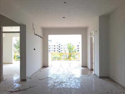 Gallery Cover Image of 1200 Sq.ft 2 BHK Apartment for buy in Kadubeesanahalli for 7450000