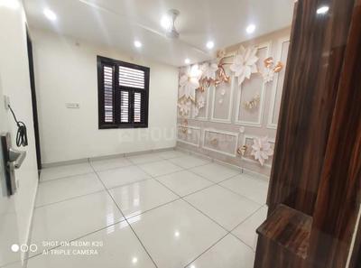2 BHK इंडिपेंडेंट बिल्डर फ्लोर