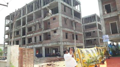 Gallery Cover Image of 1650 Sq.ft 3 BHK Apartment for buy in Undavalli for 7425000