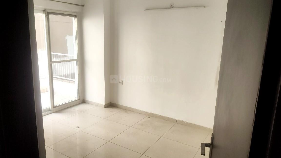 Ajnara Daffodil - Image 9