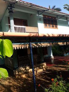 Gallery Cover Image of 1500 Sq.ft 3 BHK Independent House for buy in Mankavu for 10000000