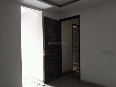 Gallery Cover Image of 750 Sq.ft 2 BHK Apartment for buy in Dayal Bagh Colony for 2800000